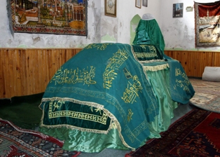 Şems Tebrizi'nin mezarı Niğde'de mi?