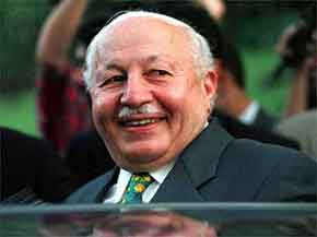 Medyada türban tartışması sürüyor