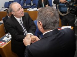 Bakan'a BDP ve CHP'den protesto