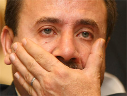 Akman'ın 3 milyon dolarlık unutkanlığı