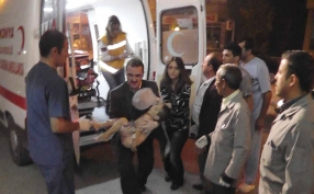 Bıçağın üzerine düşen çocuk öldü