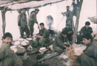 İşte PKK'nın Kandil sefaleti görüntüleri