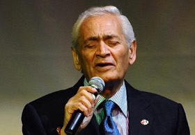 Adnan Şenses'in kalbi durdu!