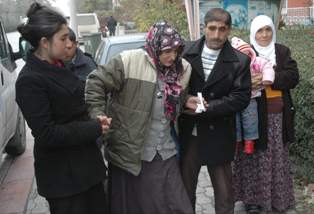 Vanlı depremzedeler Konyaya nakledildi
