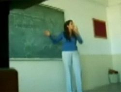 Öğretmenlere PKK bayrağı tehdidi