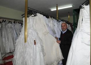 Depremle yarım kalan mutlulukları tamamlanacak