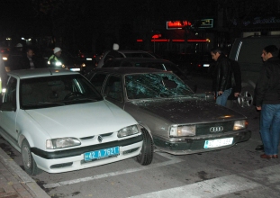 Maganda sürücü trafiği alt üst etti