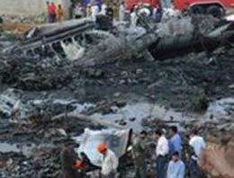 İzmir'de eğitim uçağı düştü