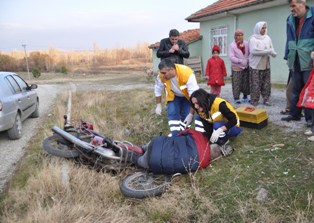 Motosikleti eceli oldu!