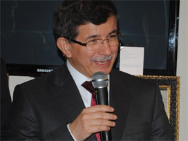 Davutoğlu, Padişah fermanlarıyla konuştu
