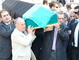 Annesinin ölümüyle ilgili şok iddia