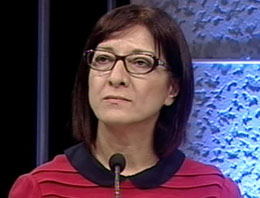 Özkök'ün çiçeklerini fırlatıp attı Video