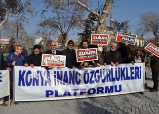 Şartsız başörtüsüne özgürlük