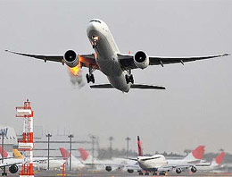 THY uçağının yandığı an