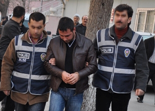 Gözaltı sayısı 81'e yükseldi