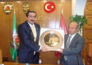 Bakan yardımcısı çiftçilerle buluştu
