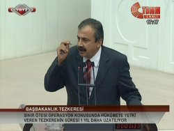 Meclis'te Sırrı Süreyya Önder şov