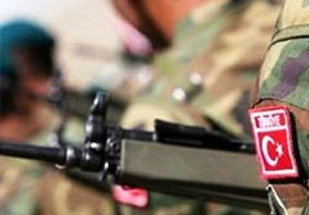 Karakolda asker cinneti: 2 ölü