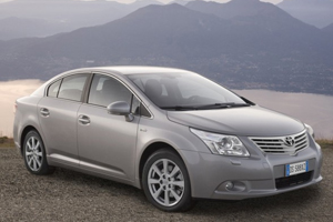 Toyota Avensis'te yeni seçenek