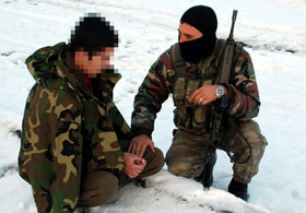 Mehmetçik'ten PKK'ya insanlık dersi