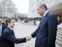 Erdoğan'dan Sarkozy'e sert mesaj
