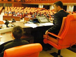 Danışman maaşı iddialarına yalanlama