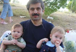 Dayı ve yeğene bakın!