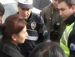 Polis Tuğluk'u suspus etti