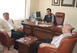 CHP, çözüm için herkesin yanındadır