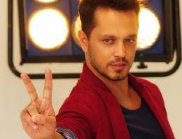 Murat Boz'a bedelli ayrıcalığı kızdırdı!