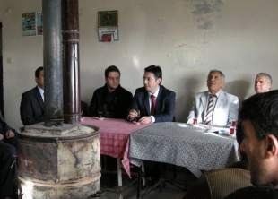 Ömeroğlu, köyleri ziyaret etti