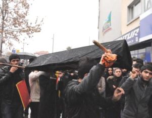 35 kişinin ölümüne Konya'da protesto