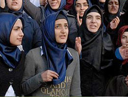 Laiklik gitsin, türban gelsin!