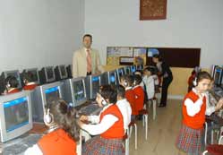 İdeal öğrencileri TOEFL seviyesinde