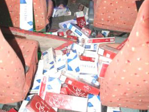 400 paket kaçak sigara ele geçirildi