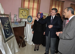 "Işıktan Renge" sergisi