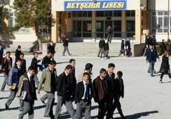 Lisede kameralı cep telefonuna yasak
