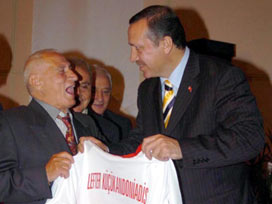 Erdoğan Lefter'in ailesini aradı