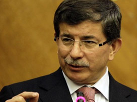 Davutoğlu, Sünni ve Şii müftülerle görüştü