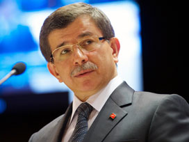 Davutoğlu, Hague ve El Faysal ile görüştü