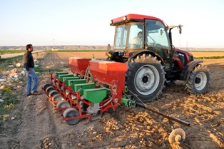 Cihanbeyli'de 3 bin 206 traktör var