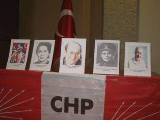 CHP, Mumcu'yu andı