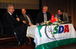 Aliya İzzetbegoviç Konya'da anıldı