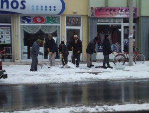 Karapınar'da karla mücadele çalışmaları