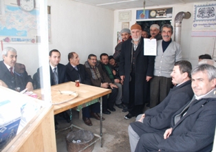 Sarayönü'nde protokol sigarayı bıraktı