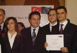 Jean Monnet bursu Kerem Öten'e