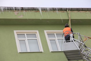 Buz timleri görev başında