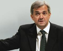 Yalan iddiaları Bakan'ı koltuğundan etti