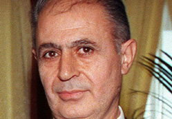 Sezer'den Politik baskılara direnin