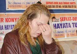 Genelevden gelinlikle ayrılan kadın